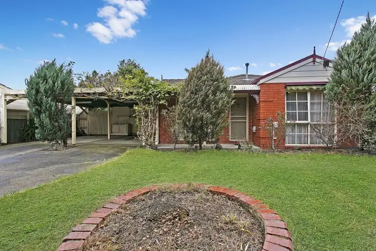 4 DEAN COURT, Cranbourne West VIC 3977