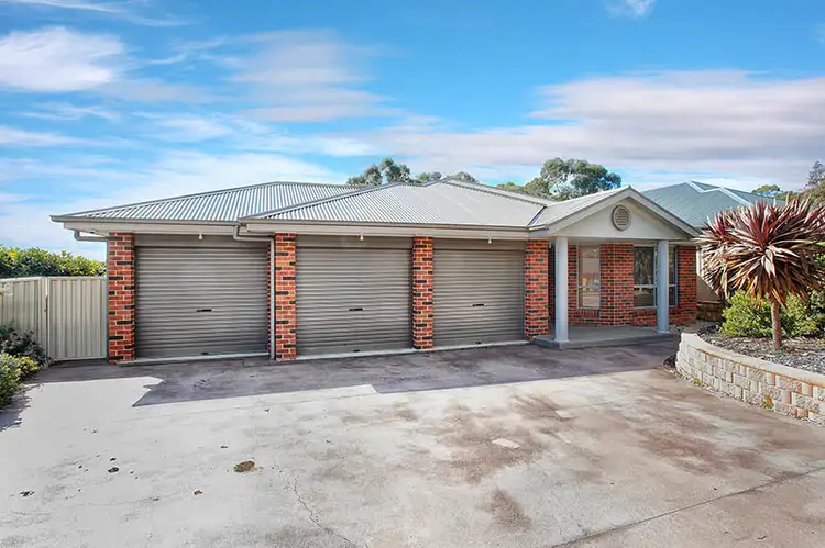Second view of Homely house listing, 4 Munjowee Circle, Lithgow NSW 2790