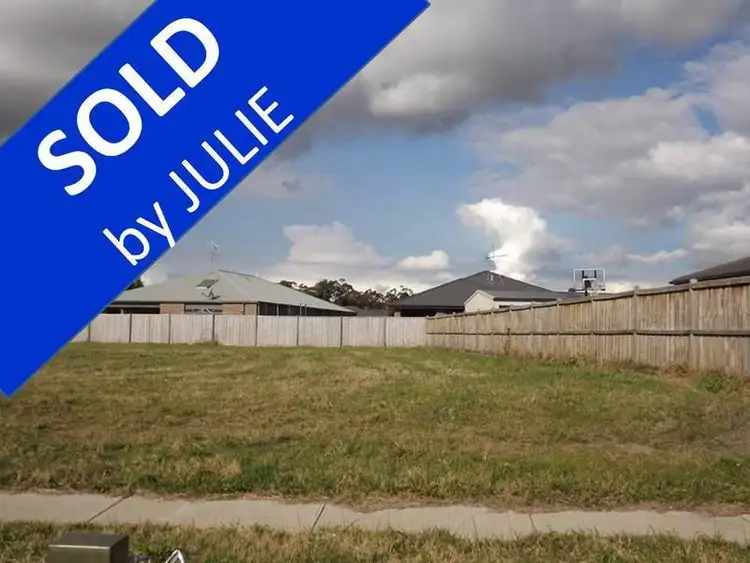 9 Montane Boulevard, Newborough VIC 3825