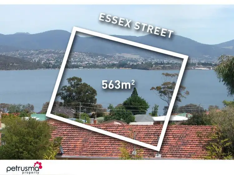 6 Essex Street, Rose Bay TAS 7015
