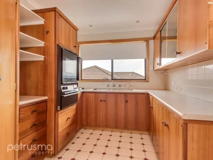 Third view of Homely unit listing, 2/448 Oceana Drive, Howrah TAS 7018