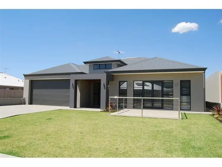 8 Mainsail Street, Geographe WA 6280
