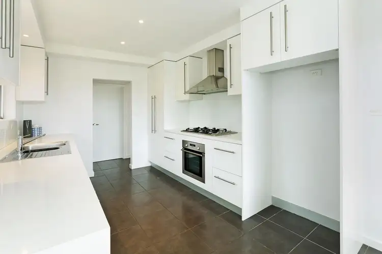 Sixth view of Homely house listing, 10 Marathon Avenue, Hamlyn Heights VIC 3215