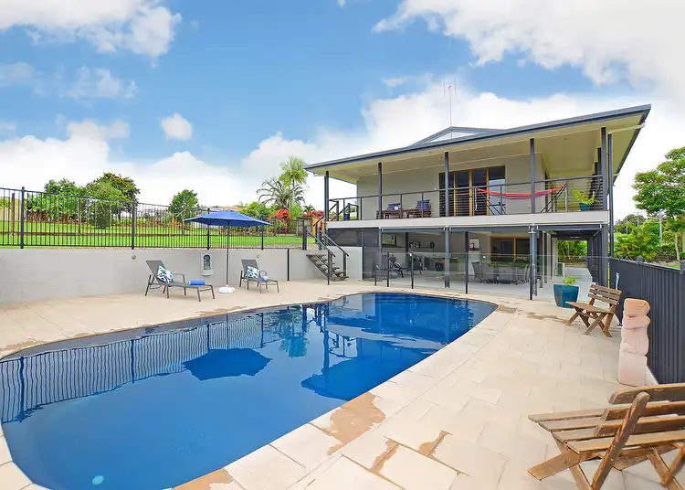 9 Hanover Drive, Urraween QLD 4655