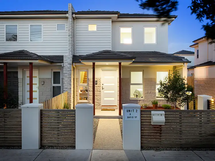 2/8 David Street, Altona VIC 3018