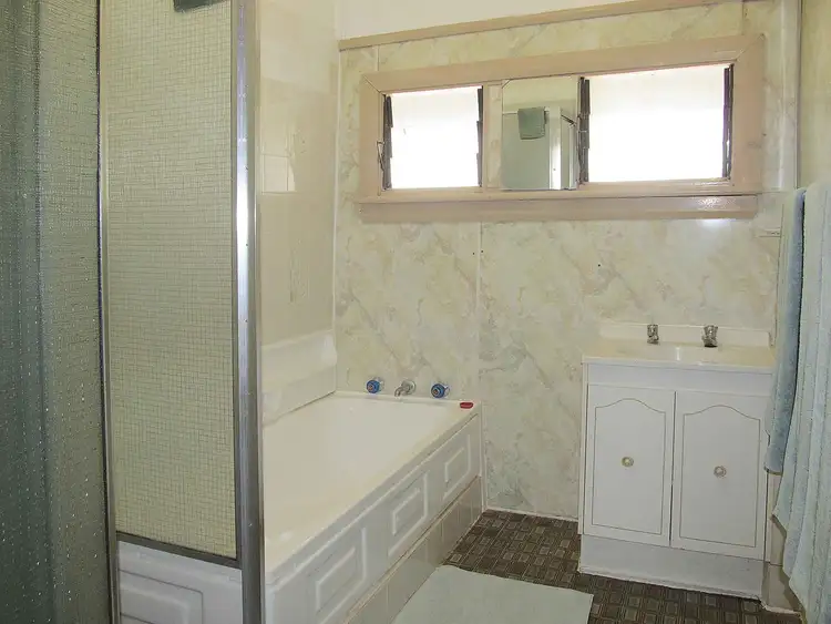 Fifth view of Homely house listing, 76 Oxley St, Bourke NSW 2840