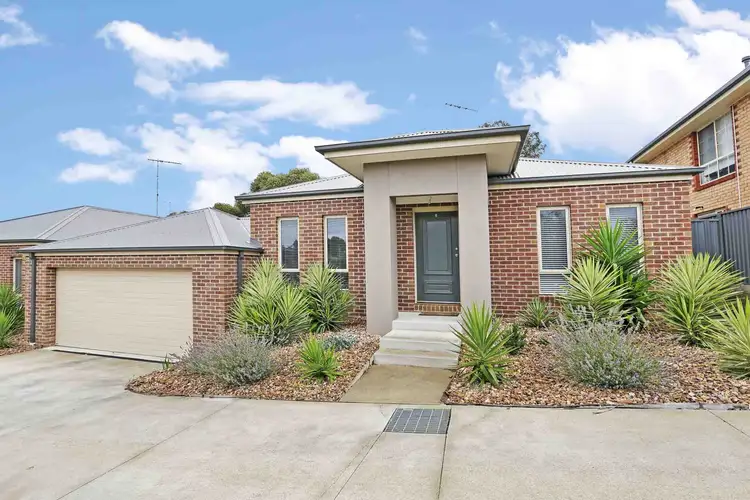 Main view of Homely townhouse listing, 2/4 Reta Close, Leopold VIC 3224