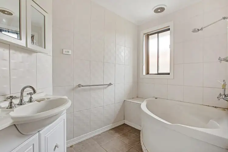 Sixth view of Homely house listing, 15 ROULSTON WAY, Wallan VIC 3756