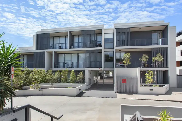 Main view of Homely unit listing, 1/2-4 Samada Street, Notting Hill VIC 3168