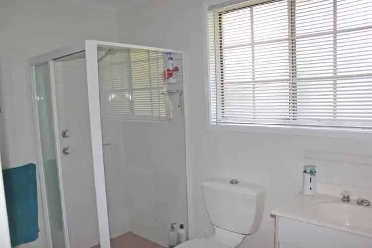 Fifth view of Homely villa listing, 4/17a Elizabeth Street, Tighes Hill NSW 2297