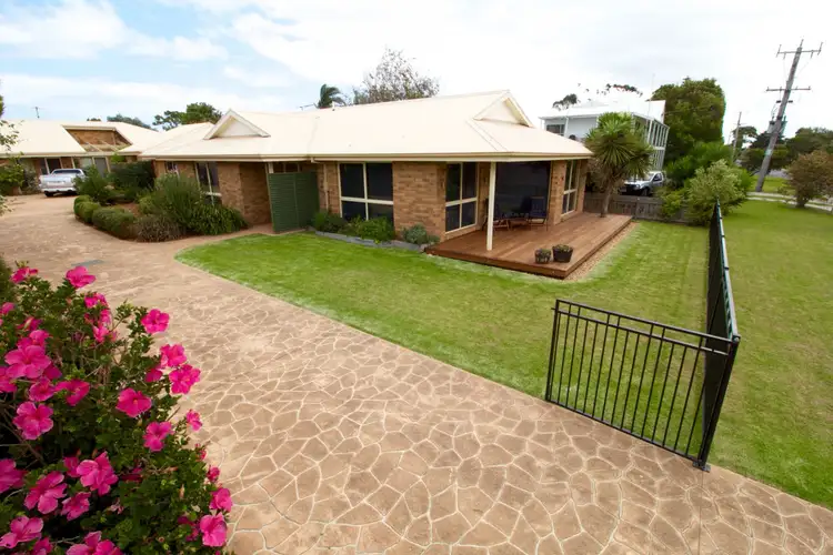 1/2 Malcliff Rd, Newhaven VIC 3925