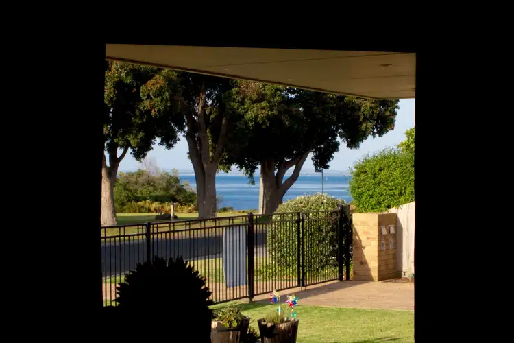 Fifth view of Homely unit listing, 1/2 Malcliff Rd, Newhaven VIC 3925