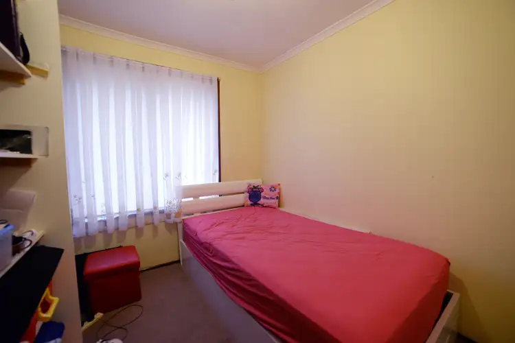 Sixth view of Homely unit listing, 2/21 WOODS CLOSE, Meadow Heights VIC 3048