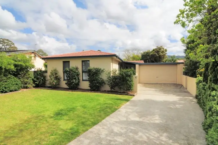 4 Emery Close, Bomaderry NSW 2541
