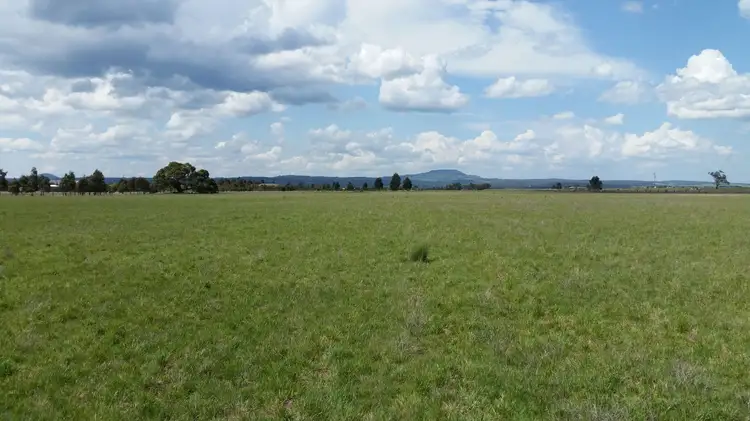 128 Tom Jones Rd, Ross Creek VIC 3351