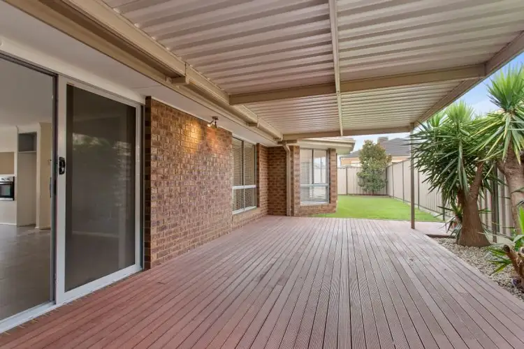 22 Redbox Crescent, Burnside Heights VIC 3023