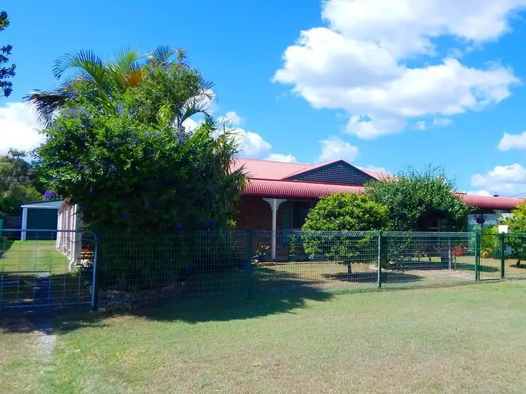 Second view of Homely house listing, 27 Hunter Street, Torbanlea QLD 4662