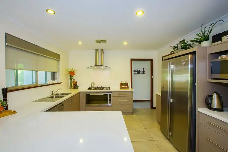 8 Short Street, Eaton WA 6232
