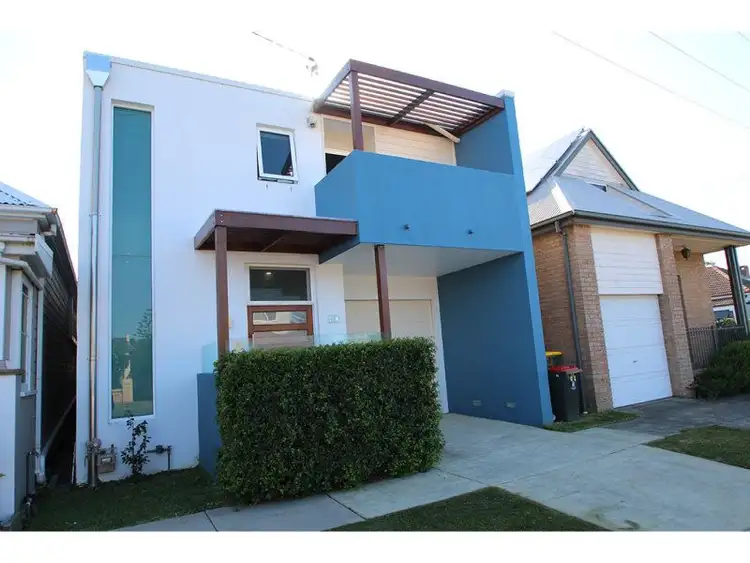 Main view of Homely house listing, 18 Young Street, Cooks Hill NSW 2300
