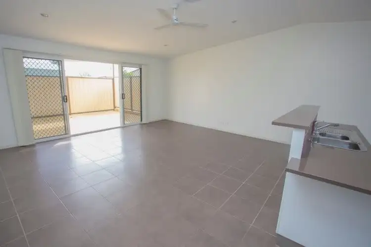 Fifth view of Homely unit listing, 5/22 Pine Street, Miles QLD 4415