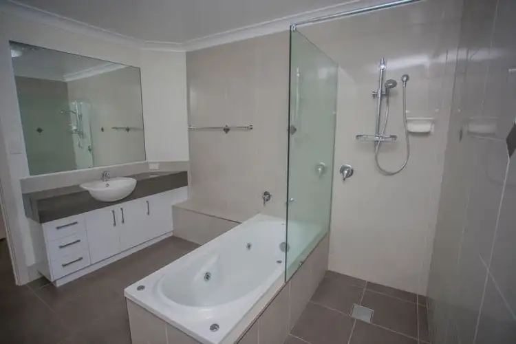 Fourth view of Homely unit listing, 4/22 Pine Street, Miles QLD 4415