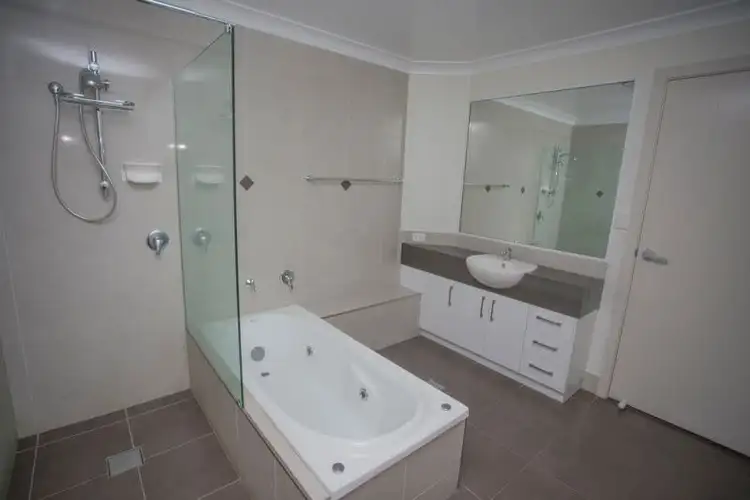 Sixth view of Homely unit listing, 3/22 Pine Street, Miles QLD 4415