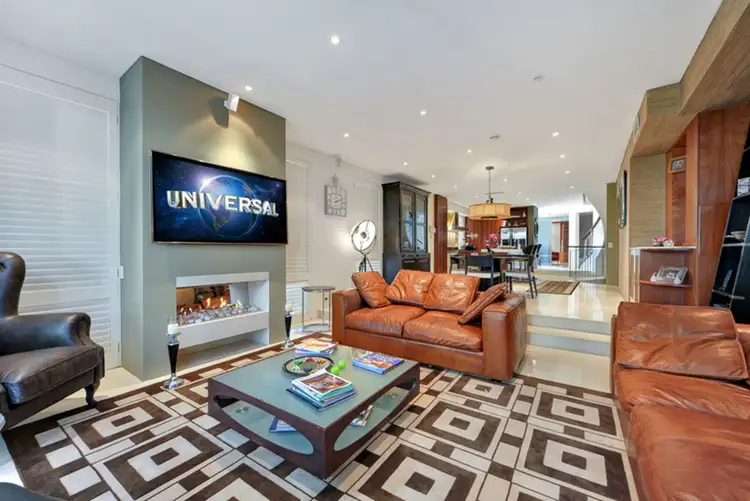 Fifth view of Homely villa listing, 2/28 Lennie Avenue, Main Beach QLD 4217