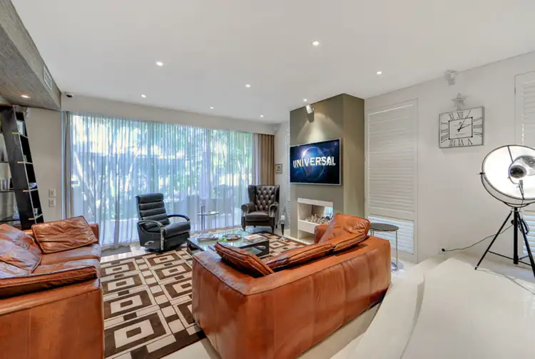 Seventh view of Homely villa listing, 2/28 Lennie Avenue, Main Beach QLD 4217