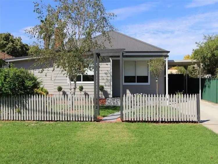 16 Sullivan Avenue, Wagga Wagga NSW 2650