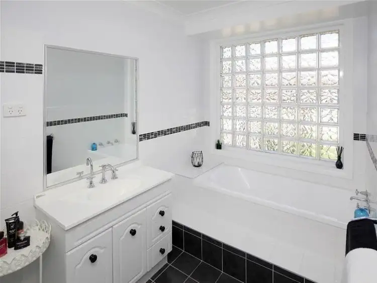 Sixth view of Homely house listing, 3 Chisholm Place, Lloyd NSW 2650