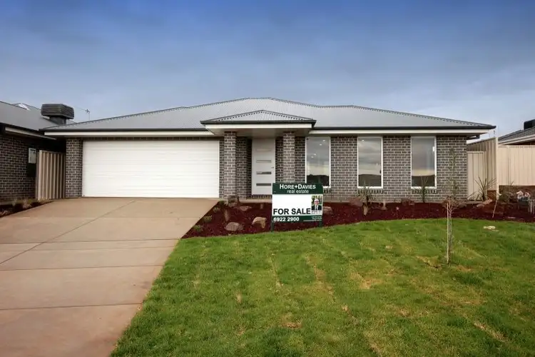 Main view of Homely unit listing, 2/22 Ross Parkway, Wagga Wagga NSW 2650