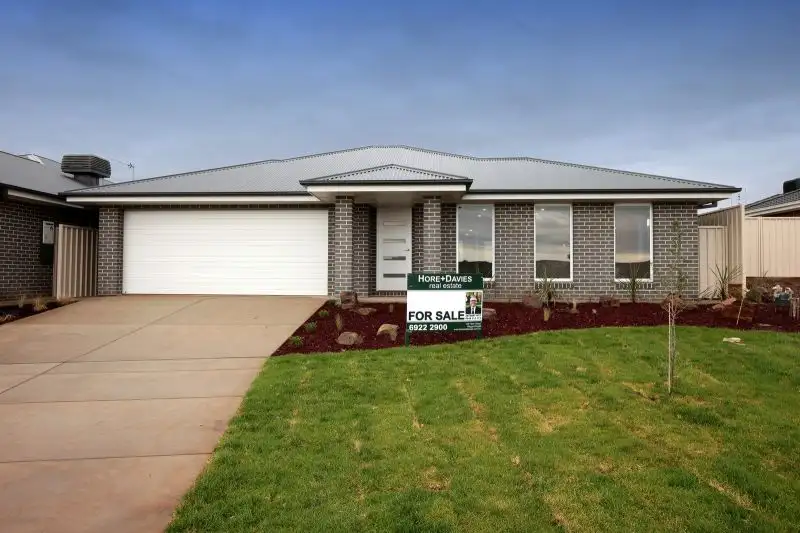 Main view of Homely unit listing, 2/22 Ross Parkway, Wagga Wagga NSW 2650