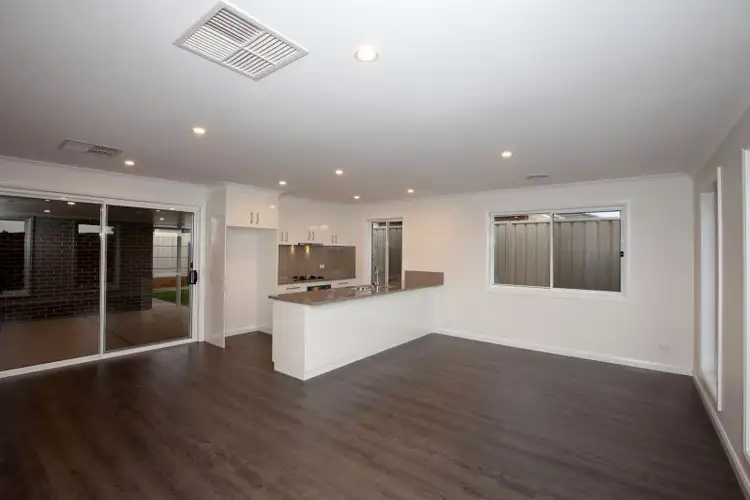 Second view of Homely unit listing, 2/22 Ross Parkway, Wagga Wagga NSW 2650