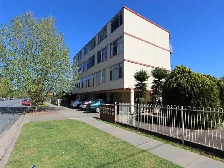 Main view of Homely unit listing, 4/141 Gurwood Street, Wagga Wagga NSW 2650