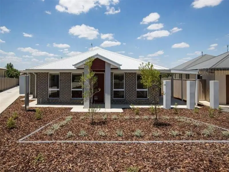 Main view of Homely unit listing, 3/13 Clarence Place, Tatton NSW 2650