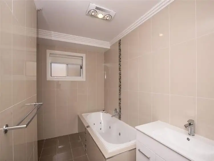 Sixth view of Homely unit listing, 3/13 Clarence Place, Tatton NSW 2650