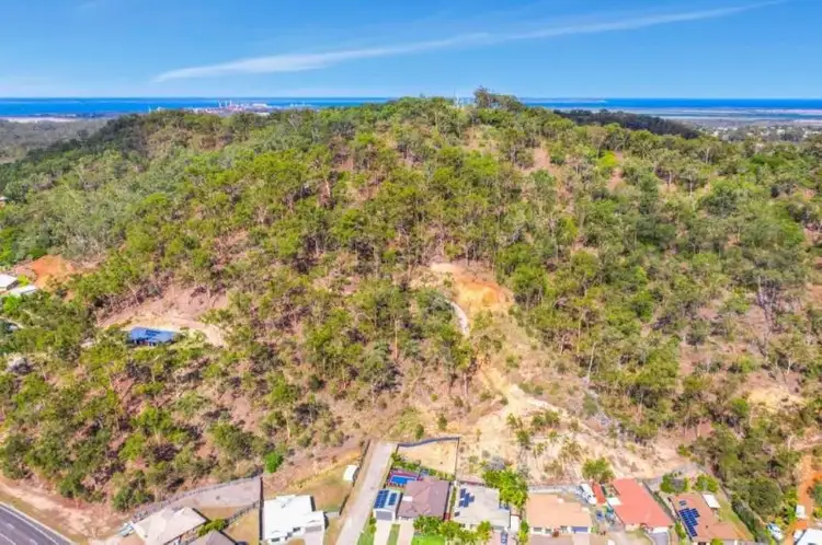 7 Southern Cross Close, Telina QLD 4680