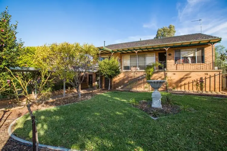 74 Ashmont Ave, Ashmont NSW 2650