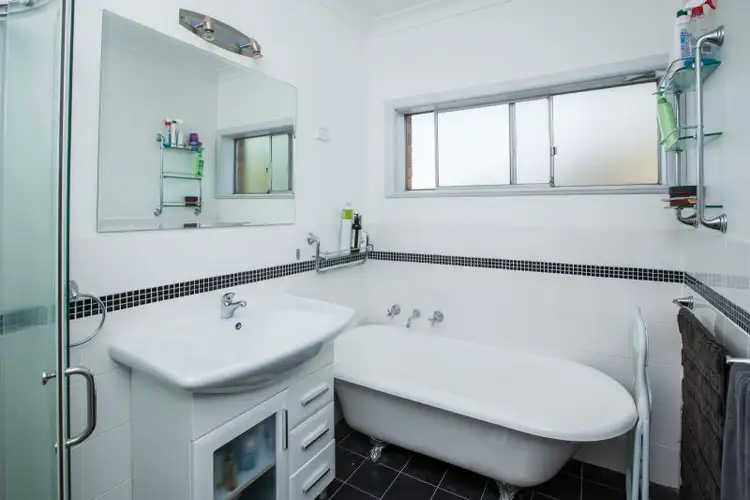 Seventh view of Homely house listing, 74 Ashmont Ave, Ashmont NSW 2650
