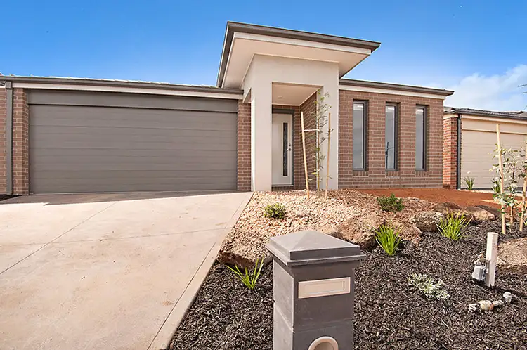 6 Headland Drive