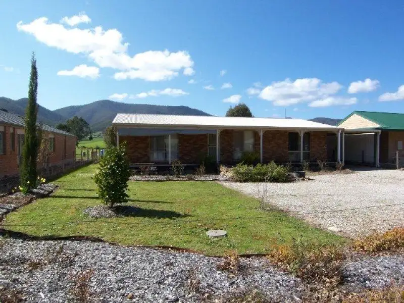 Main view of Homely house listing, 157 Station St, Porepunkah VIC 3740