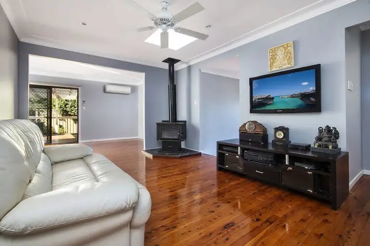 Second view of Homely house listing, 7 Raymond Place, Engadine NSW 2233