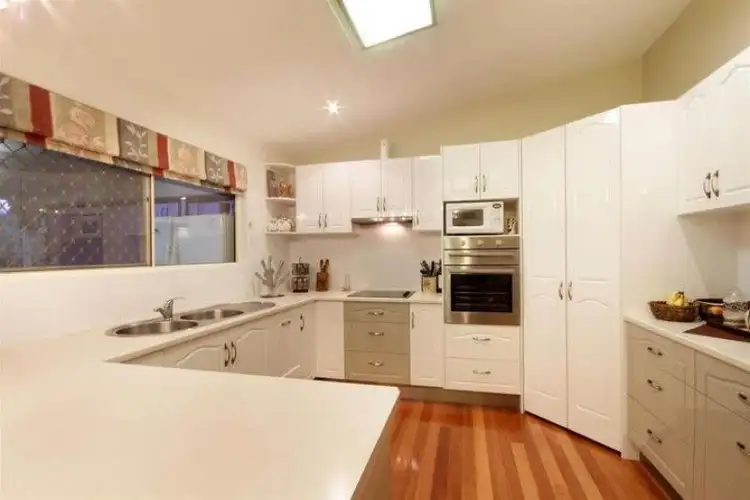 21 Greenview Avenue, Beerwah QLD 4519
