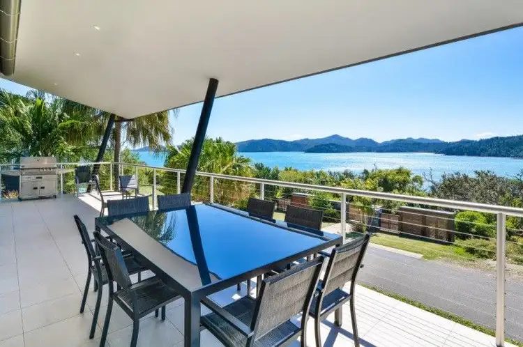 The Peninsula 3/18 Whitsunday Boulevard, Hamilton Island QLD 4803