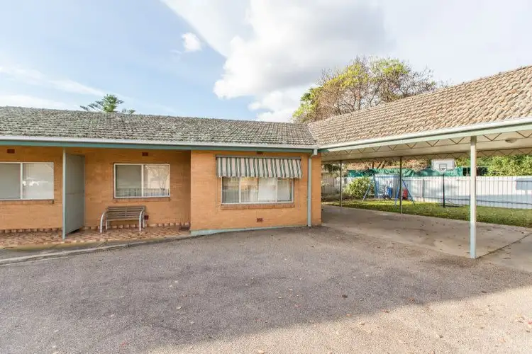 4/5 Karen Street, Tolland NSW 2650