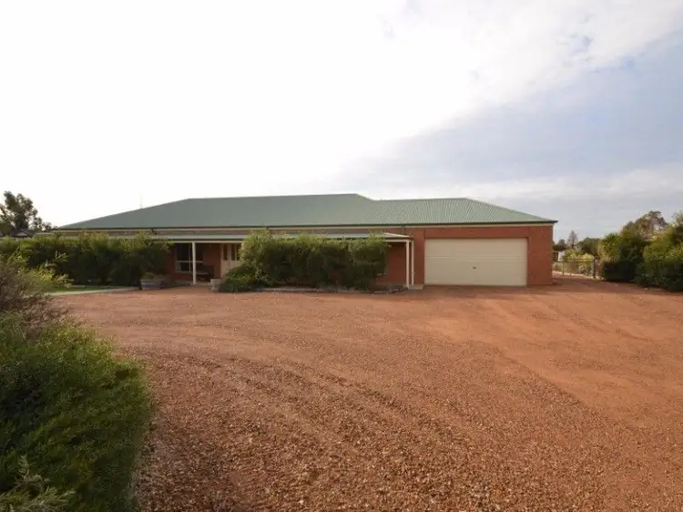 5 Village Crt, Echuca VIC 3564
