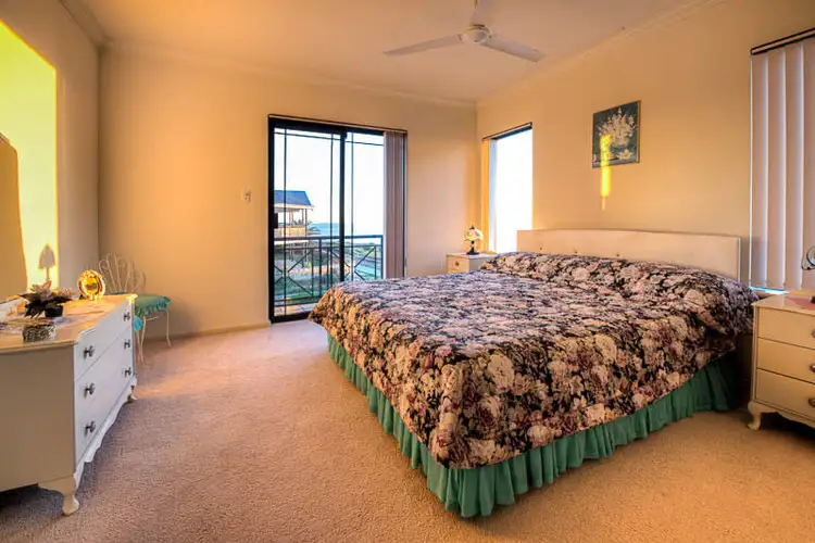Fourth view of Homely house listing, 1/21 Caravel Way, Halls Head WA 6210