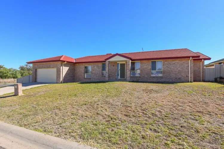 Main view of Homely house listing, 2 Lilly Pilly Court, Tamworth NSW 2340