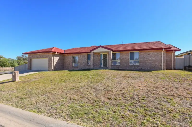 Main view of Homely house listing, 2 Lilly Pilly Court, Tamworth NSW 2340