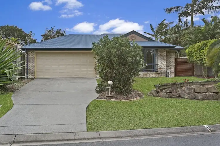 8 Creswick Place, Bellbowrie QLD 4070